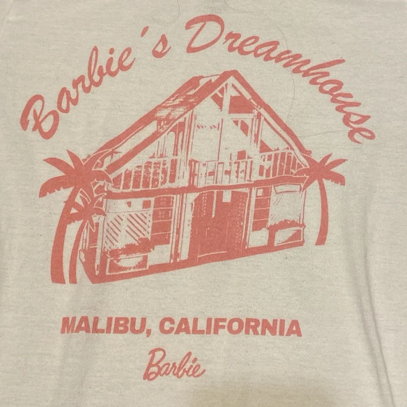 Barbie white T-shirt size medium pink lettering
L/51 - Picture 2 of 5